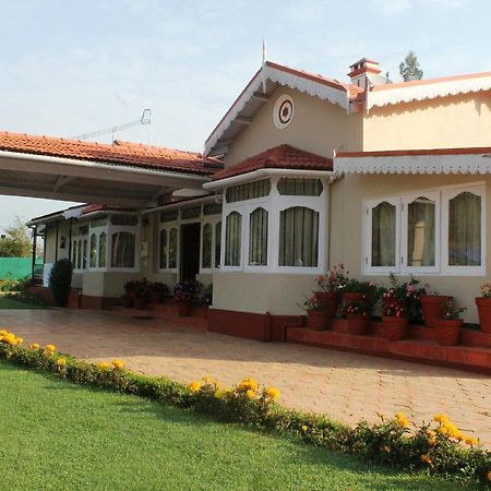 Bouganvilla Resort Ooty Exterior foto